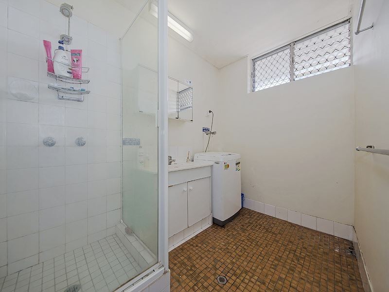 15/125 Clarence Road, Indooroopilly QLD 4068