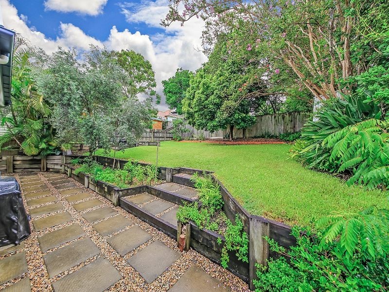 7 Beresford Terrace, Coorparoo QLD 4151
