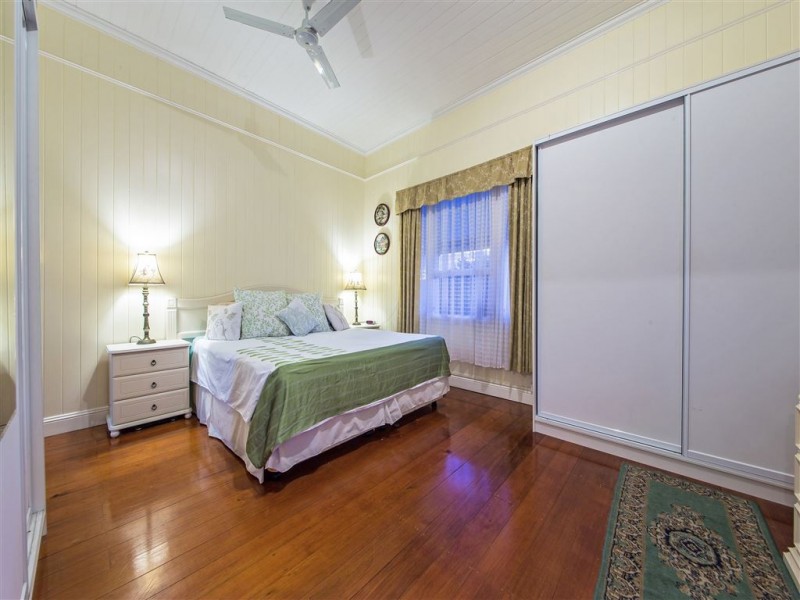 103 Temple Street, Coorparoo QLD 4151