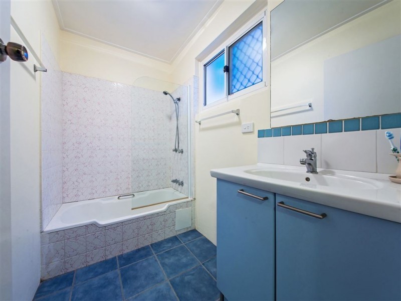 103 Temple Street, Coorparoo QLD 4151