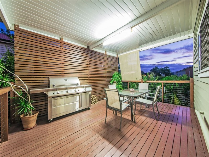 103 Temple Street, Coorparoo QLD 4151