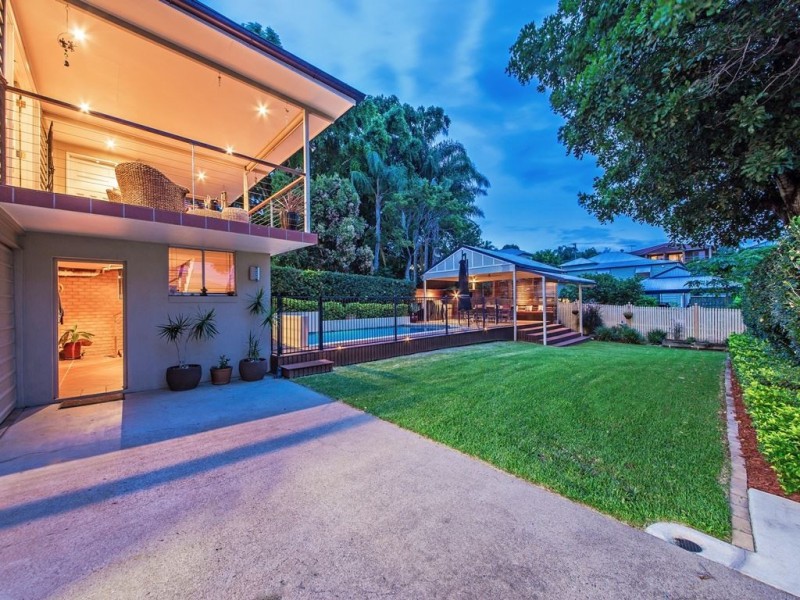 69 Wellington Street, Coorparoo QLD 4151