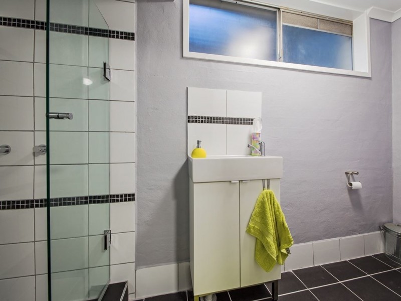 69 Wellington Street, Coorparoo QLD 4151