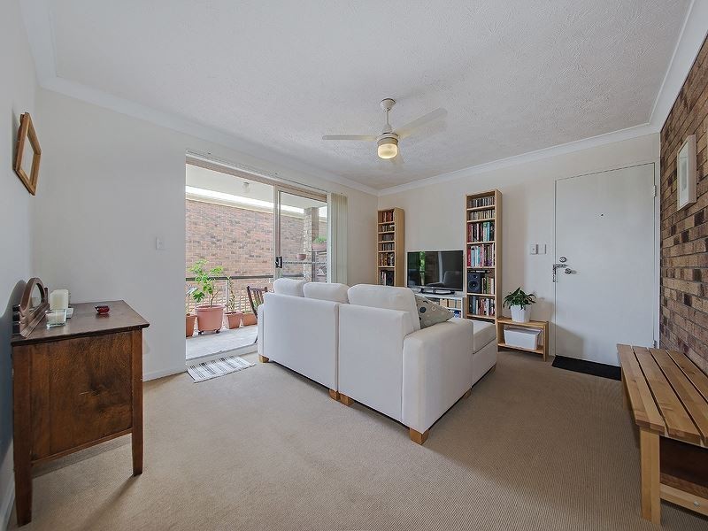 2/38 Rutland Street, Coorparoo QLD 4151