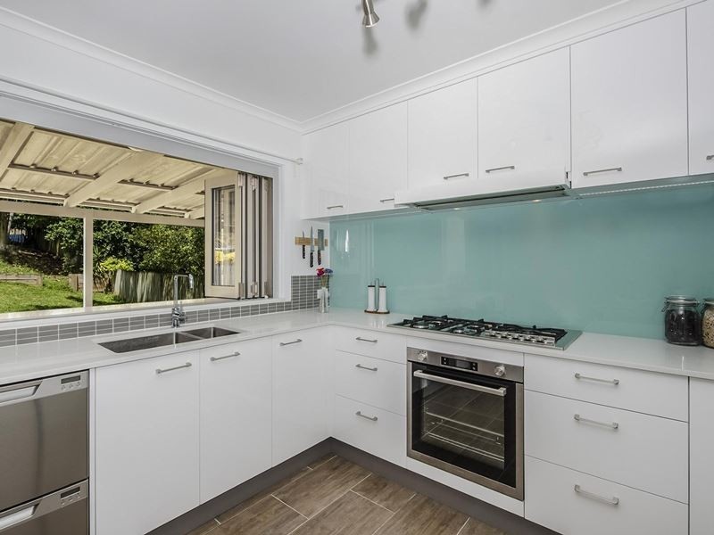 39 Woodville Place, Annerley QLD 4103