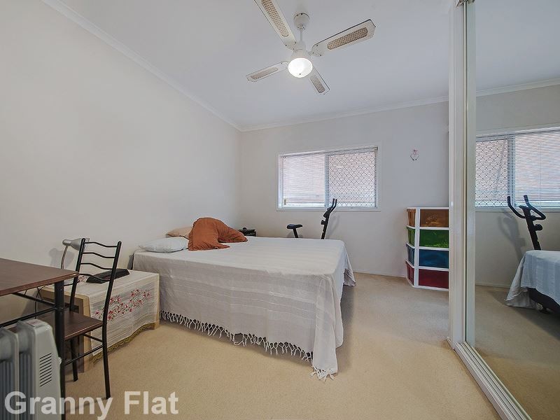 30 Gatling Road, Cannon Hill QLD 4170