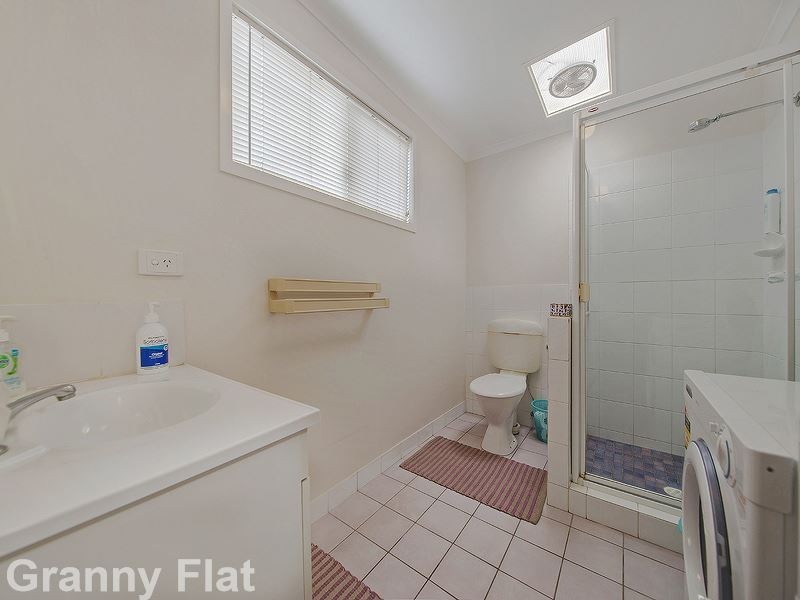 30 Gatling Road, Cannon Hill QLD 4170