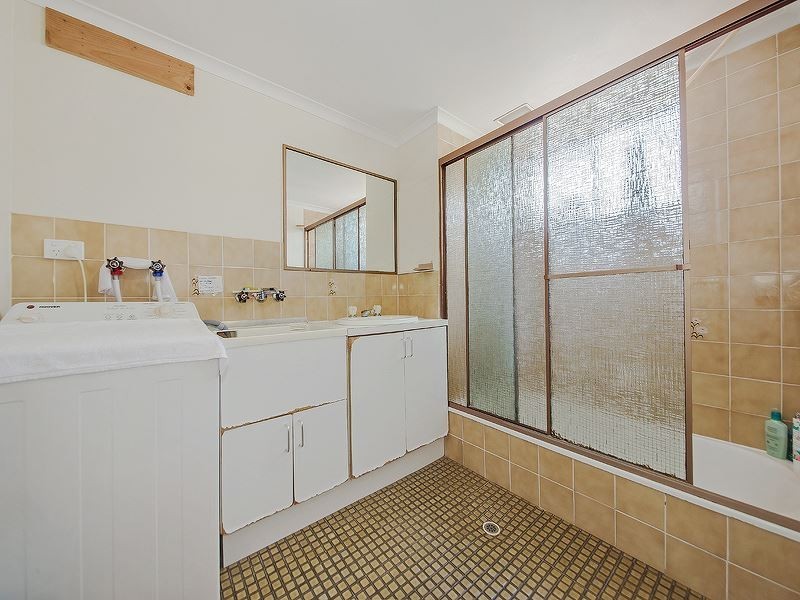 1/63 Nicklin Street, Coorparoo QLD 4151