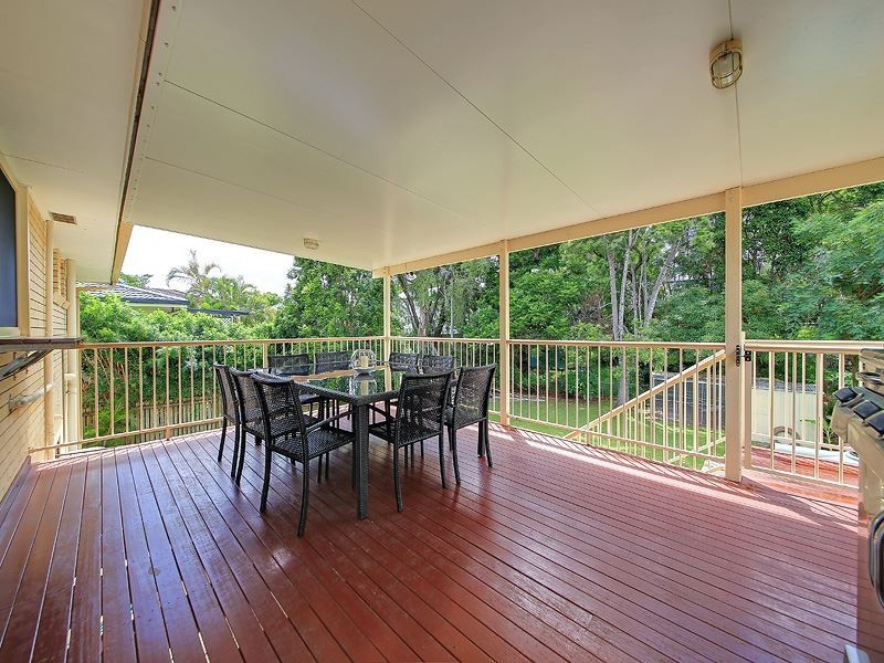 24 Condor Road, Coorparoo QLD 4151