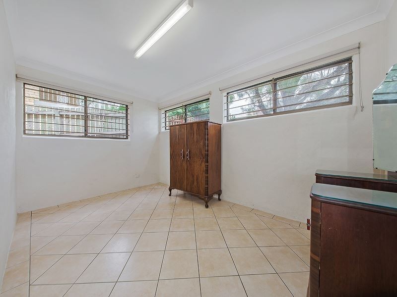 24 Condor Road, Coorparoo QLD 4151