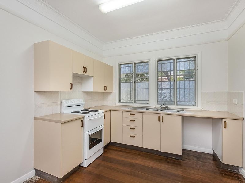 28 Vallely Street, Annerley QLD 4103