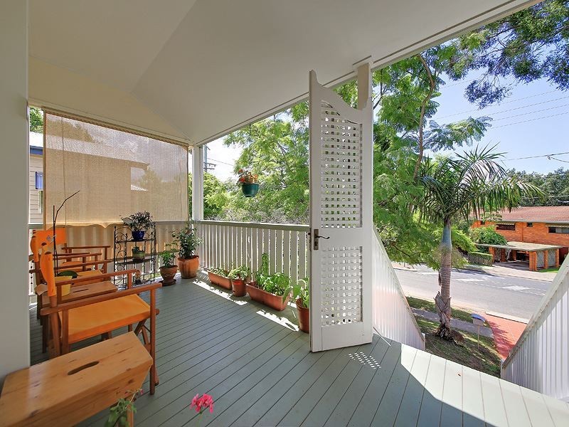 73 Hipwood Street, Norman Park QLD 4170