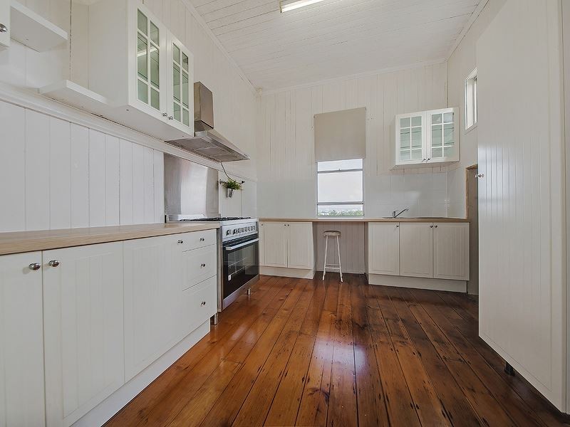 484 Old Cleveland Road, Camp Hill QLD 4152