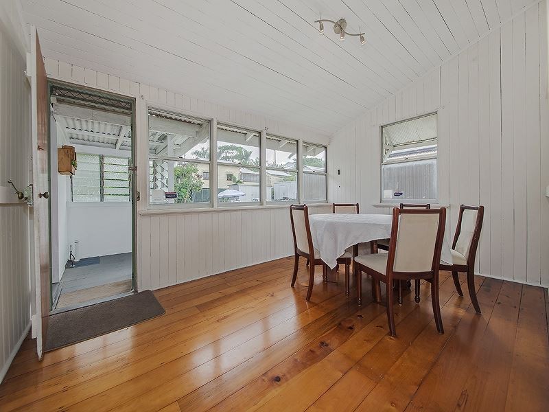 484 Old Cleveland Road, Camp Hill QLD 4152