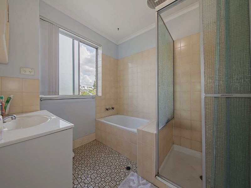 7/96 Agnew Street, Norman Park QLD 4170