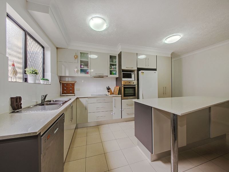 2/41 Kirkland Avenue, Coorparoo QLD 4151