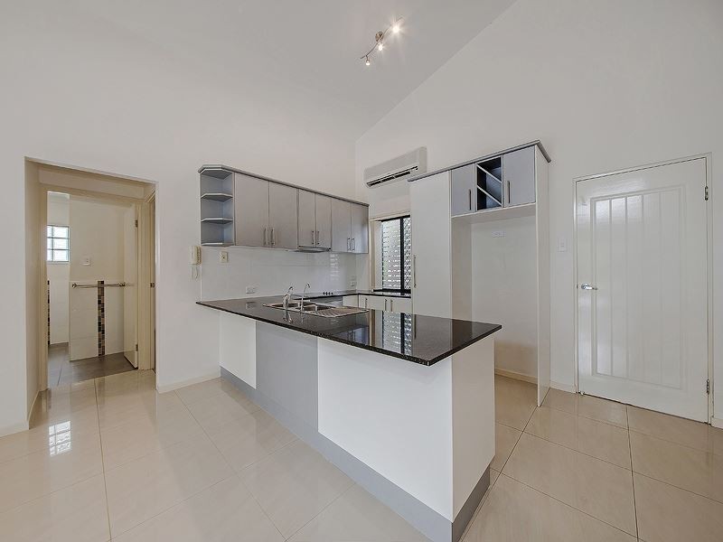 3/27 Brinawa Street, Camp Hill QLD 4152