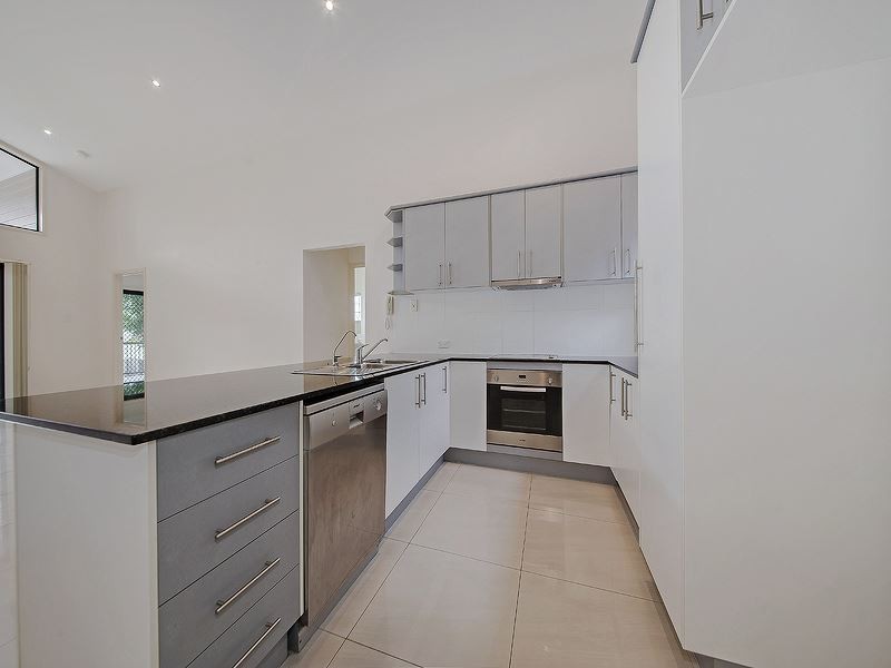 3/27 Brinawa Street, Camp Hill QLD 4152