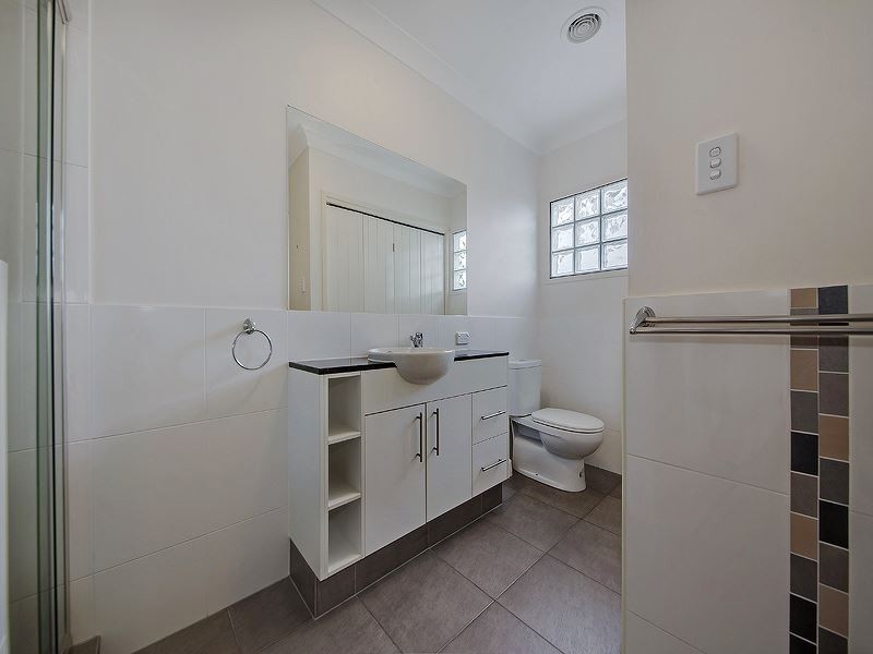 3/27 Brinawa Street, Camp Hill QLD 4152