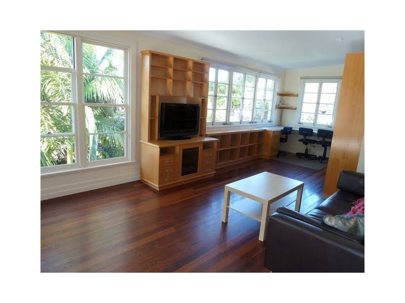 Greenslopes QLD 4120