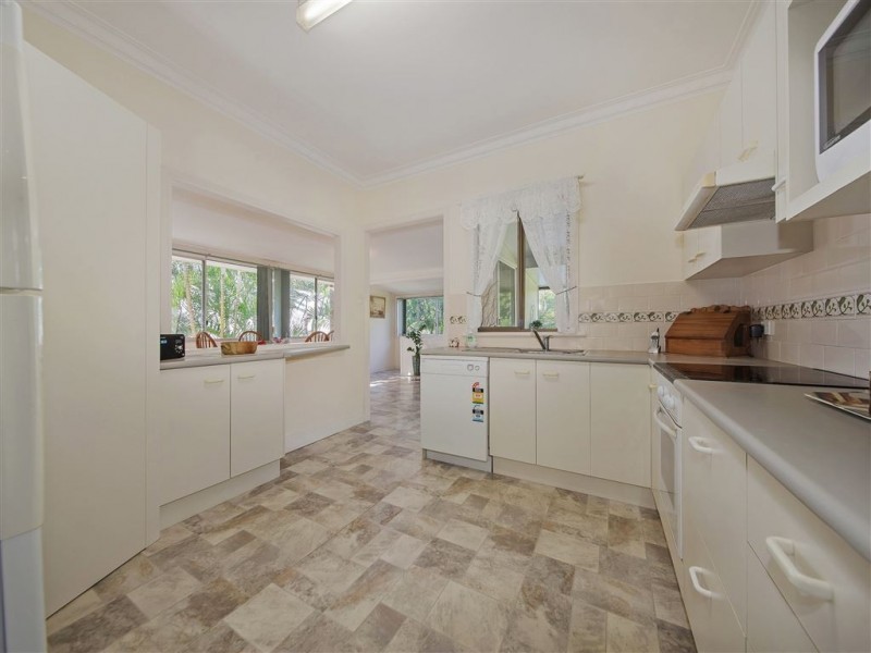 38 Kenneth Street, Coorparoo QLD 4151