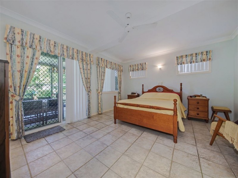 38 Kenneth Street, Coorparoo QLD 4151