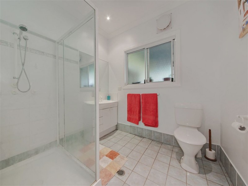 38 Kenneth Street, Coorparoo QLD 4151