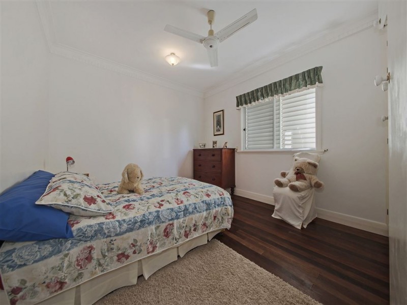 38 Kenneth Street, Coorparoo QLD 4151