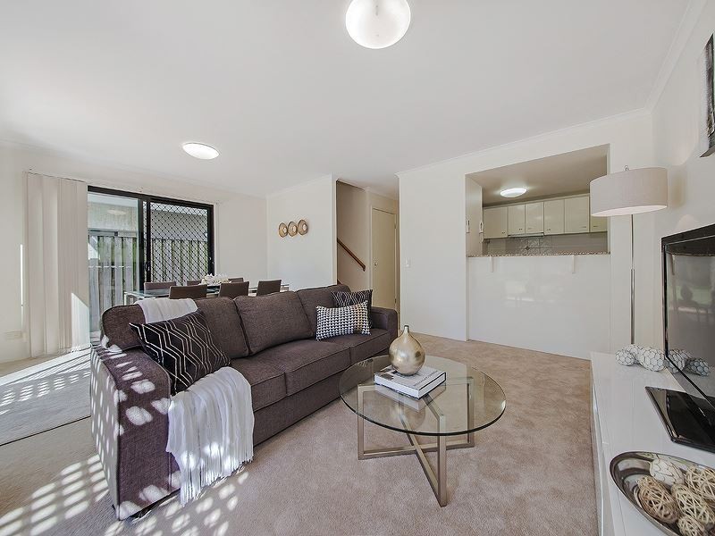 21/55 Harries Road, Coorparoo QLD 4151