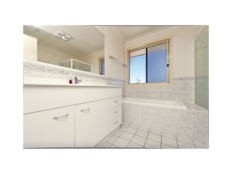 60 Appleton Street, Carindale QLD 4152