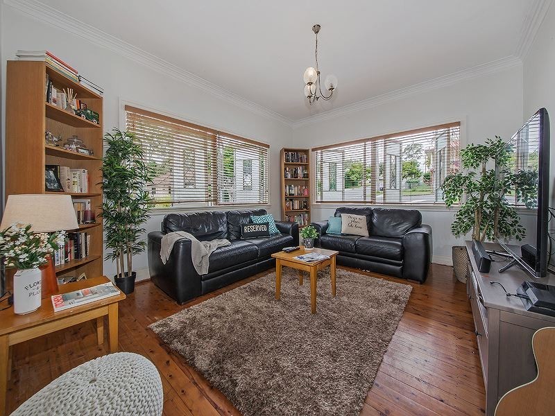 36 Arlington Street, Coorparoo QLD 4151