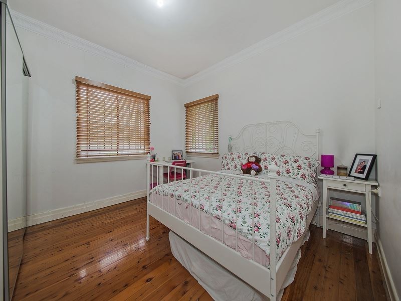 36 Arlington Street, Coorparoo QLD 4151