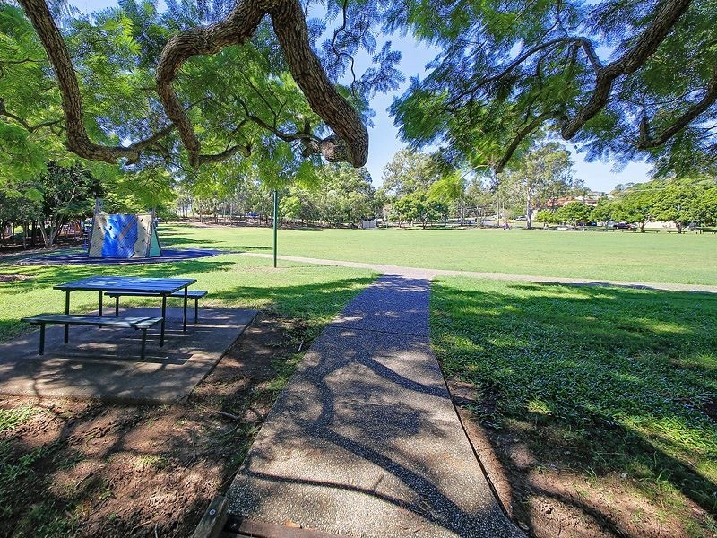 36 Arlington Street, Coorparoo QLD 4151