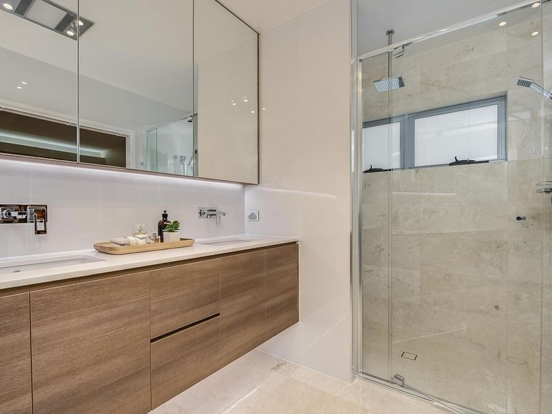 92 Shaftesbury Street, Tarragindi QLD 4121