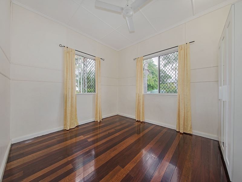 101 Algoori Street, Morningside QLD 4170