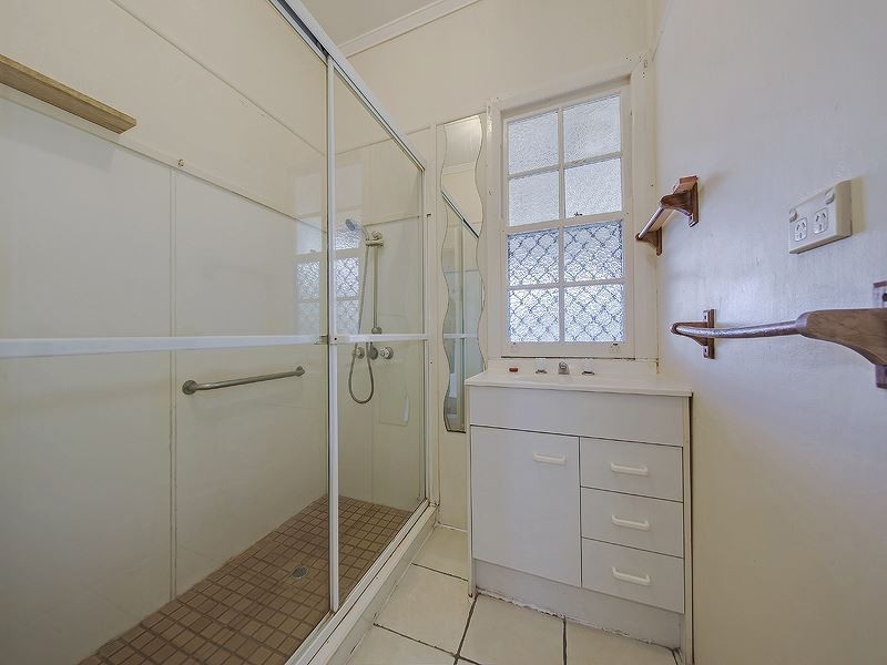 101 Algoori Street, Morningside QLD 4170