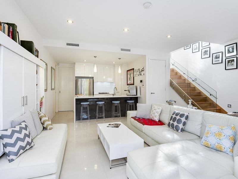 2/232 Riding Road, Balmoral QLD 4171