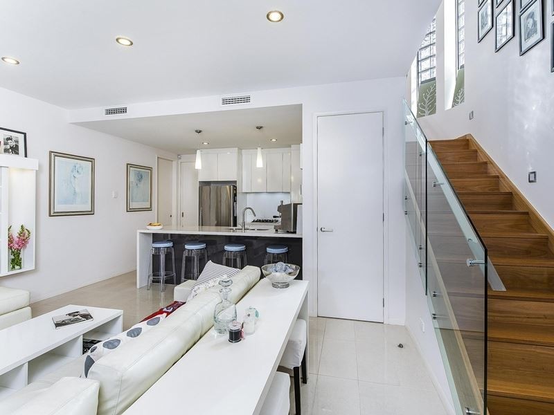 2/232 Riding Road, Balmoral QLD 4171