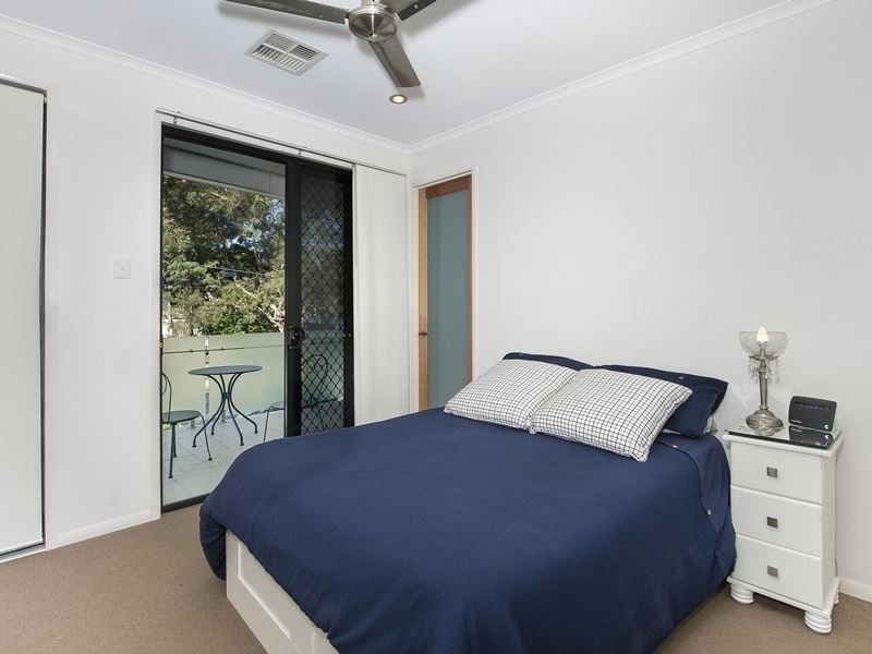 2/232 Riding Road, Balmoral QLD 4171