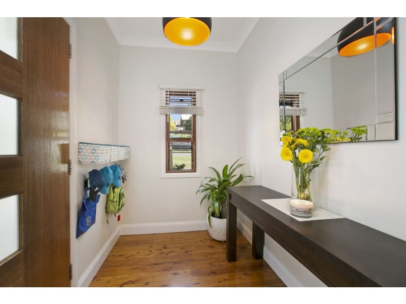 13 Tranters Avenue, Camp Hill QLD 4152