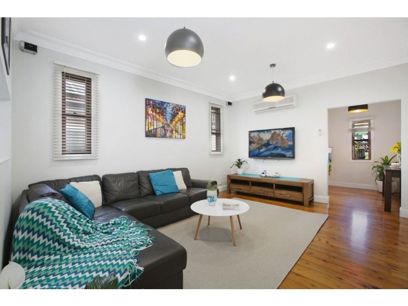 13 Tranters Avenue, Camp Hill QLD 4152