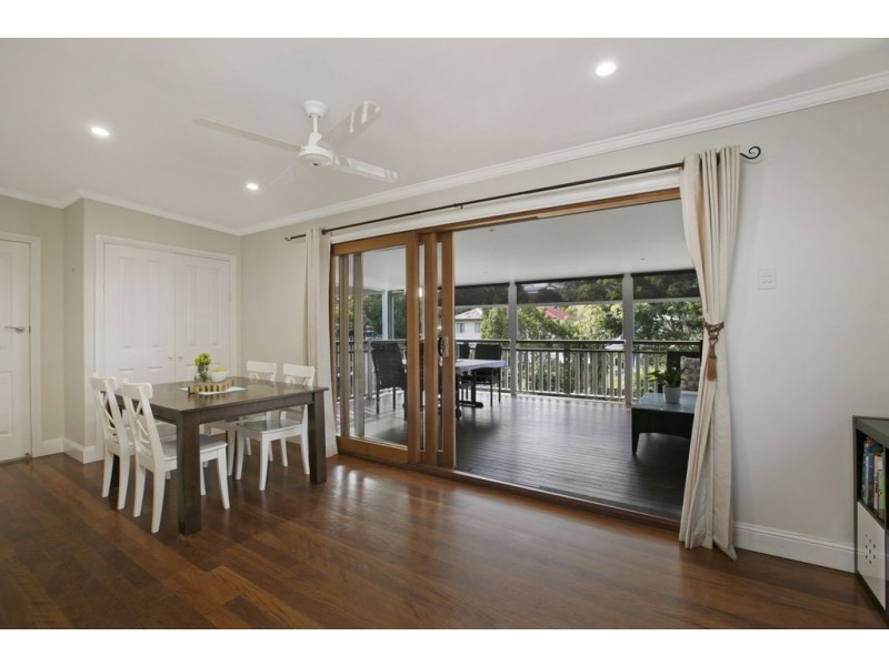 13 Tranters Avenue, Camp Hill QLD 4152