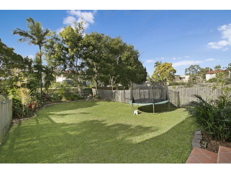 13 Tranters Avenue, Camp Hill QLD 4152
