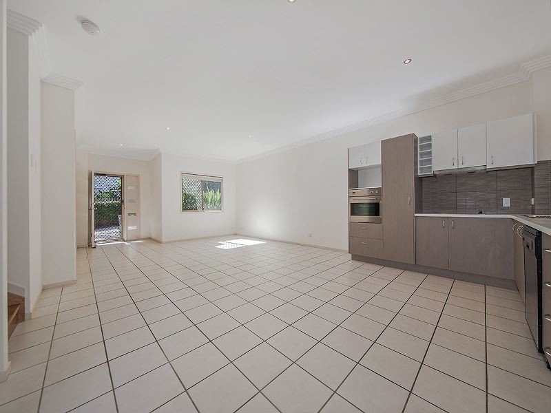 2/52 Princess Street, Camp Hill QLD 4152