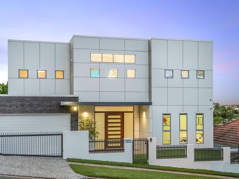 127 Denman Street, Greenslopes QLD 4120