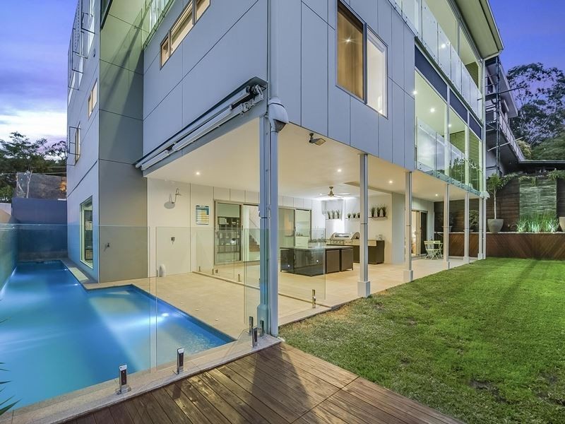 127 Denman Street, Greenslopes QLD 4120