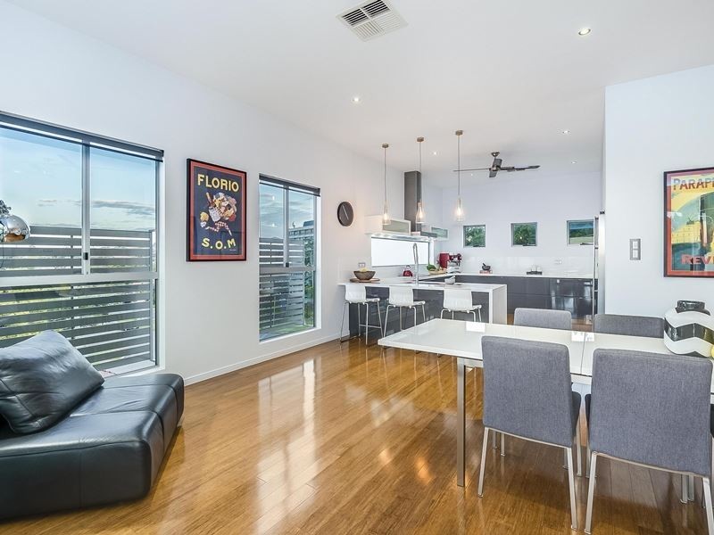 127 Denman Street, Greenslopes QLD 4120