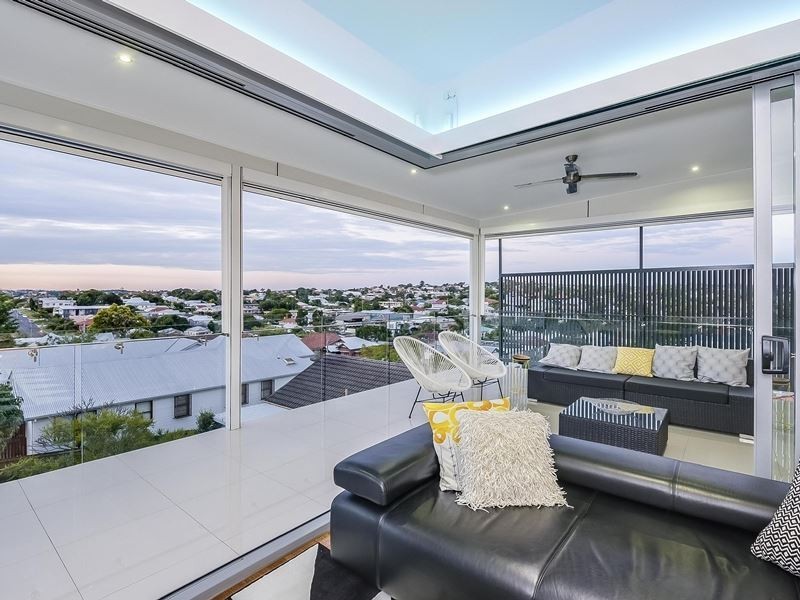 127 Denman Street, Greenslopes QLD 4120