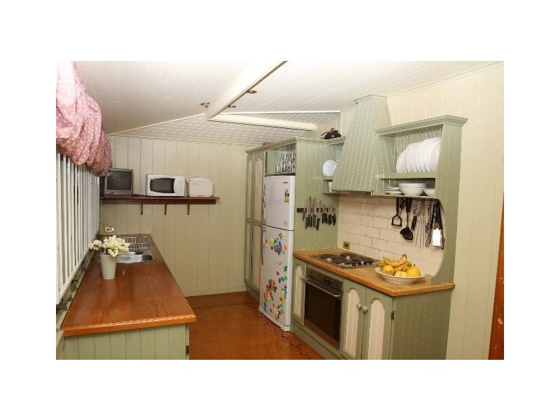 12 Cairns Street, East Brisbane QLD 4169