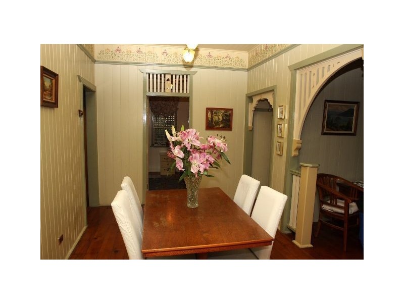 12 Cairns Street, East Brisbane QLD 4169